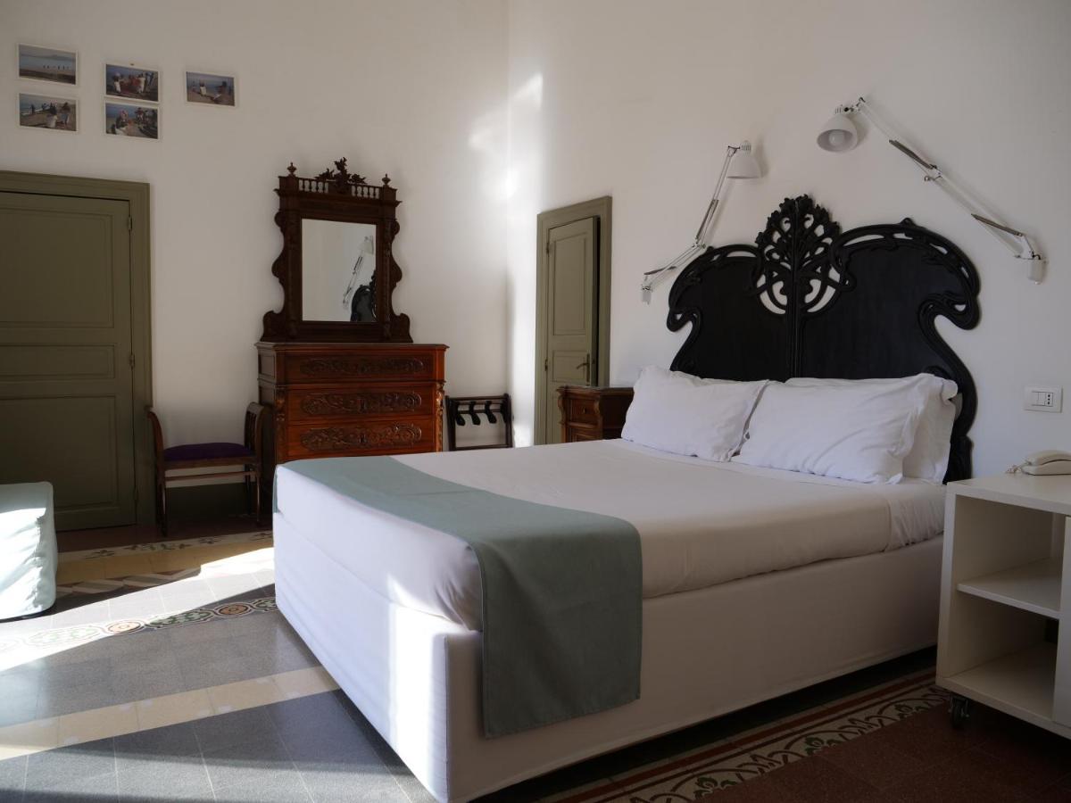 La Moresca Hotel Marina di Ragusa Exteriör bild